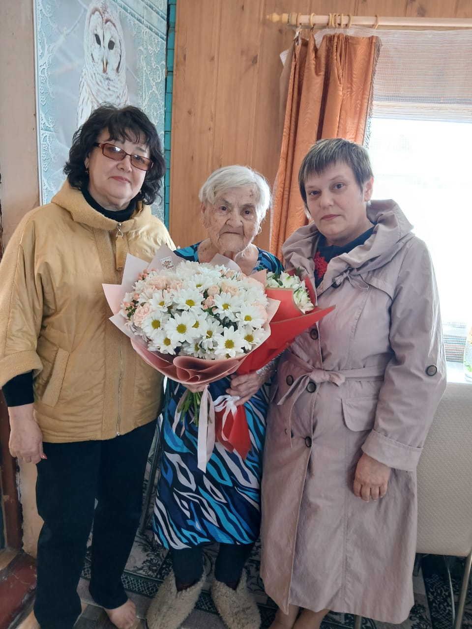15 апреля свой день рождения отмечает жительница с. Михайловка, труженица тыла, ветеран труда Вера Васильевна Князева..