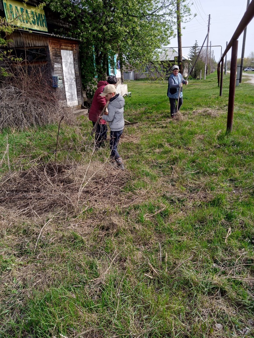 В рамках Всероссийского экологического субботника, провели субботник с. Волково #всероссийскийсубботник.