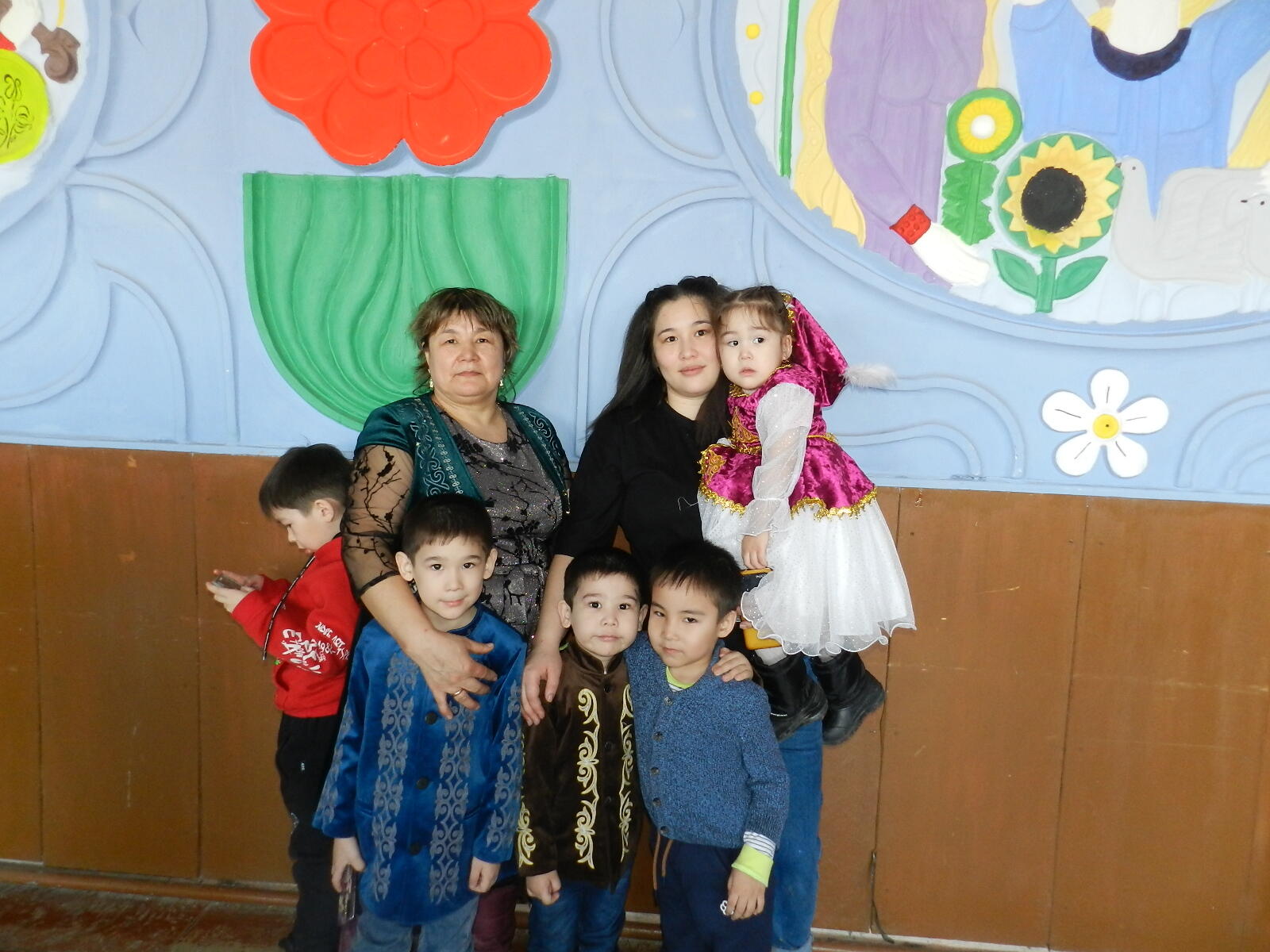 14 марта  2023 года жители посёлка Колос казахской национальности  собрались  вместе, чтобы  поздравить друг друга с  праздником «Корису айты»..