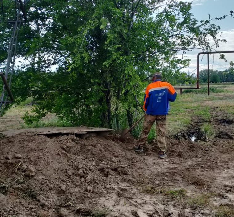 В селе Георгиевка по  ул. Комсомольская 26  проведены  работы по установке концевого колодца..