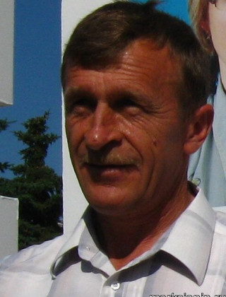 Ломыкин Виктор Васильевич.