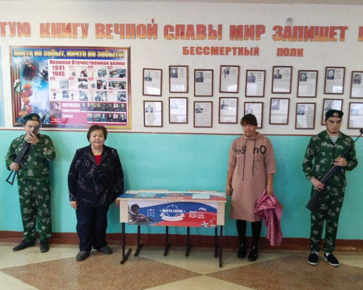 В школе пос. Колос  состоялось  значимое событие -  торжественное открытие "Парты Героя" в честь выпускника школы - Максута Маратовича Каукенова.