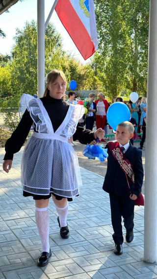 Сегодня в школе с.Зоркино прошла торжественная линейка, которая посвящена Дню Знаний..