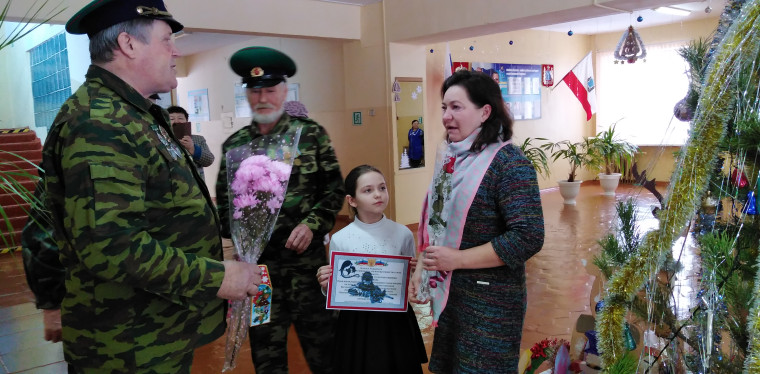 Поздравили семьи мобилизованных из села Зоркино и Георгиевка.