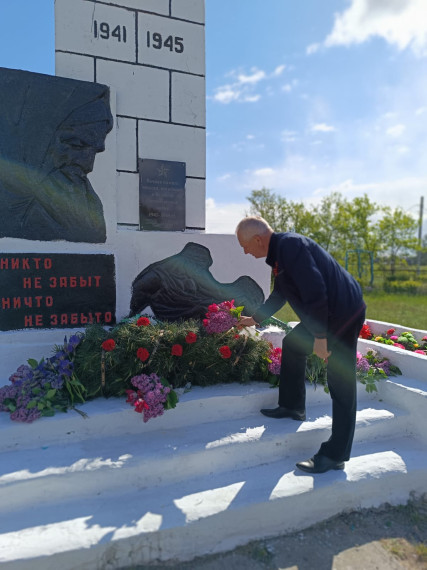 9 мая прошли митинги, посвященные Дню Победы, в сёлах: Зоркино, Михайловка, Ястребовка, Георгиевка и пос. Колос. Были возложены цветы, гирлянды и венки к памятникам..